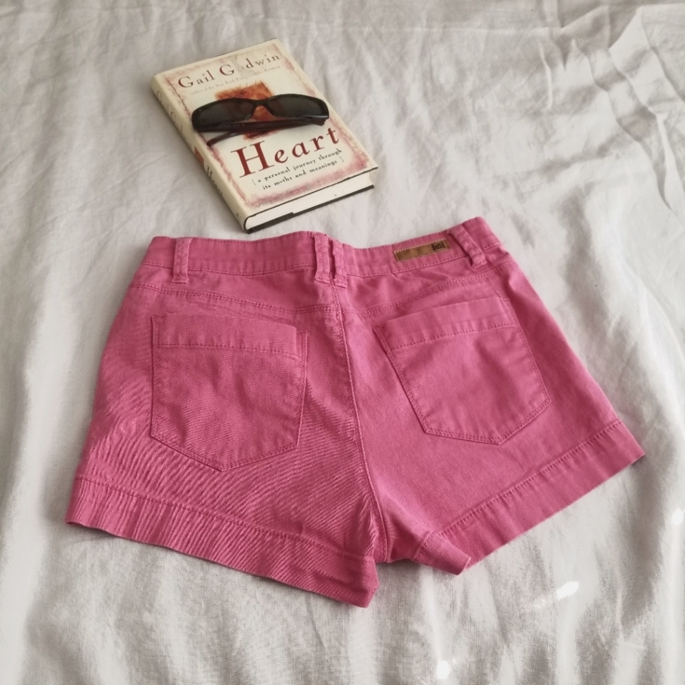 L.E.I. Tatum High Rise Button-Fly Shorts - Picture 5 of 6